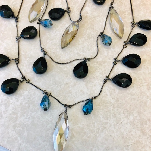 Stunning Black and Blue Necklace - Picture 2 of 3